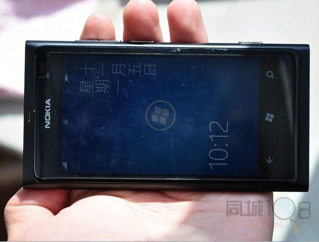 诺基亚lumia800 95新 无锁英版