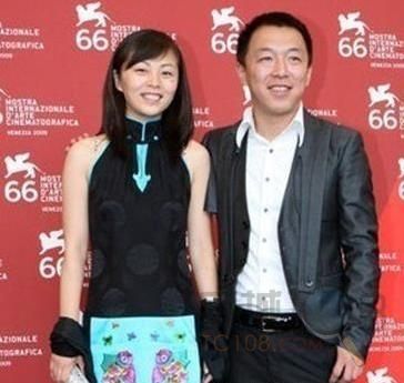 黄渤和他老婆还真有夫妻相