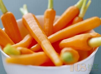 胡萝卜   最久负盛名的护眼食品,胡萝卜中含有大量